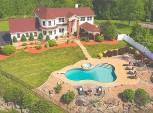 320 River Rd S, Wappingers Falls, NY 12590