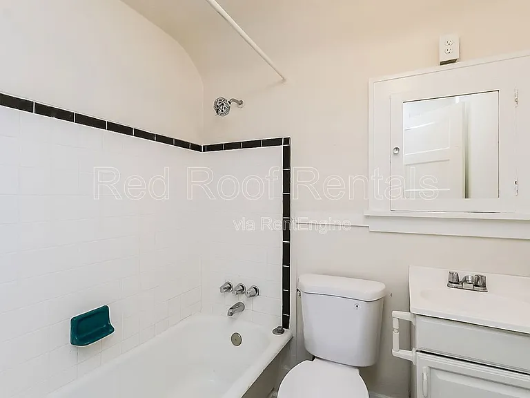 1319 6th Ave E #C — Photo 16