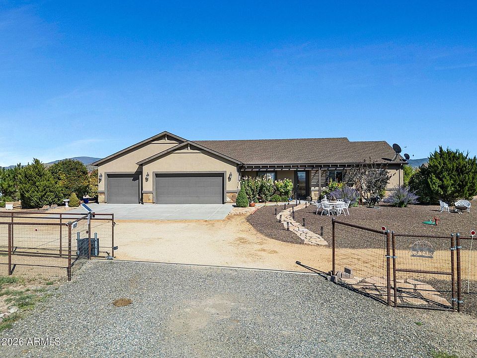 1st image of 8833 N GRASS VALLEY Lane