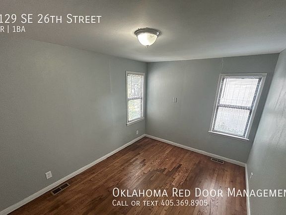 5th image of 4129 SE 26th St