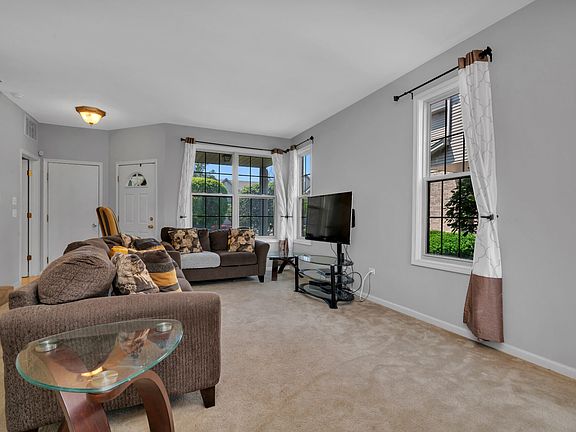 4th image of 9042 Mansfield Dr