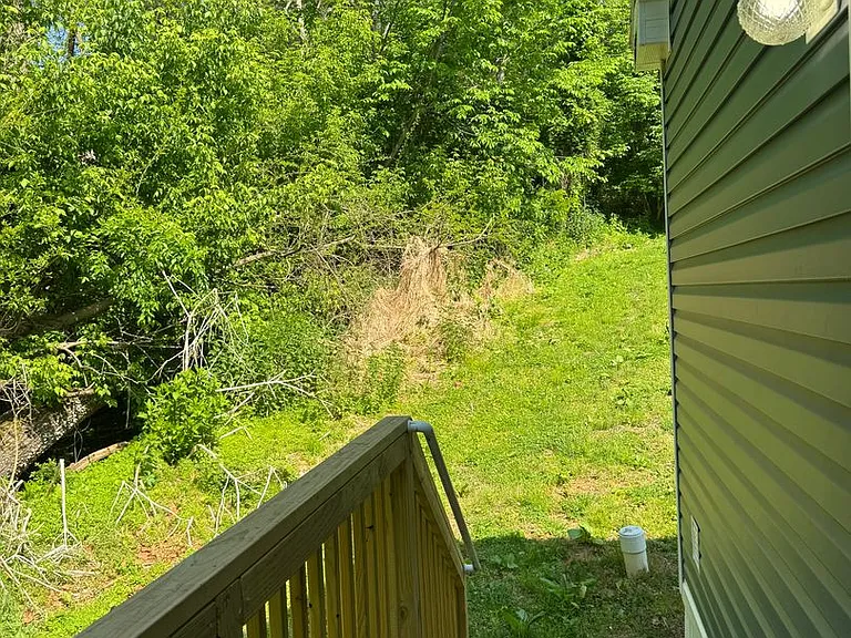 465-6 Royal Manor Rd — Photo 8