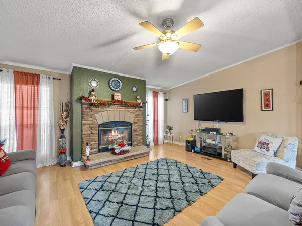 5033 Champions Ave, Fort Worth, TX 76119