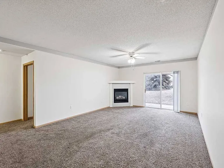 Northbrook Apartments — Photo 270