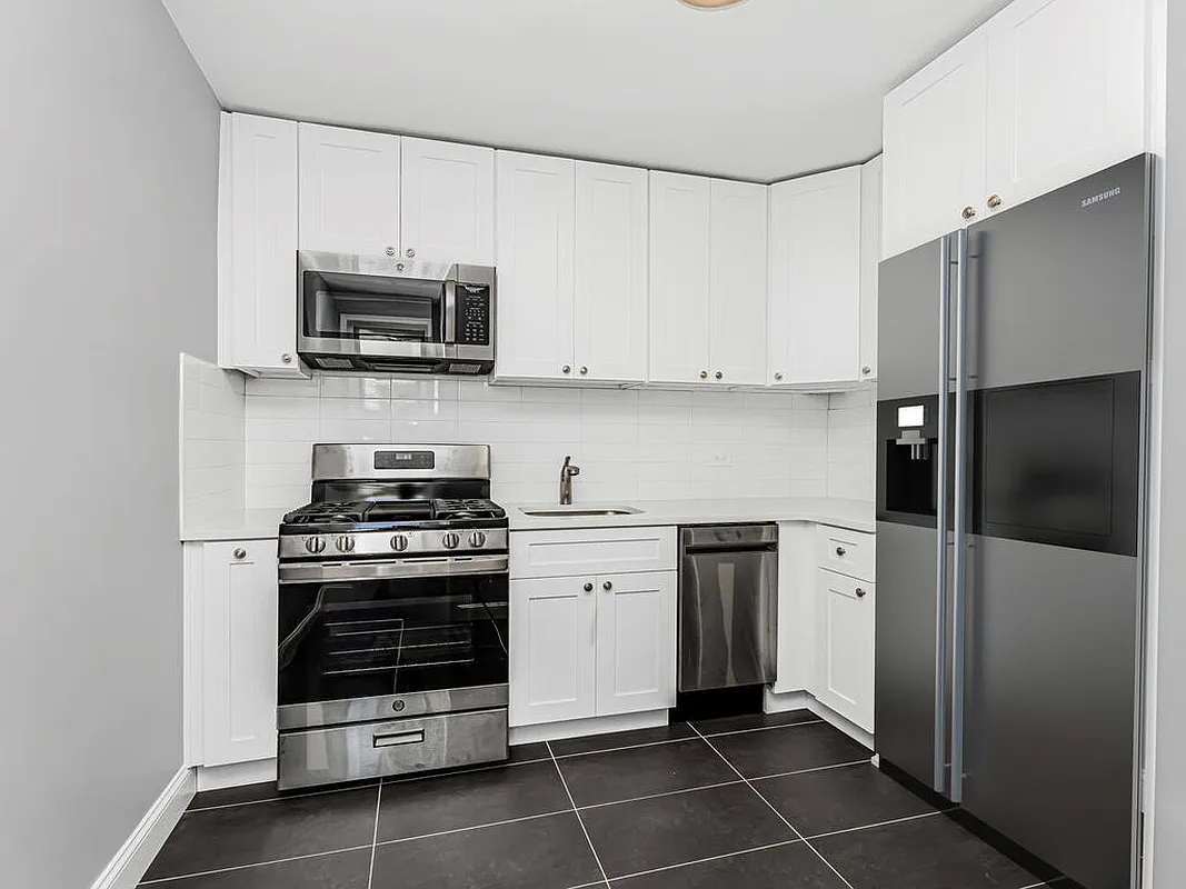 5615 Netherland Ave Unit 2B  