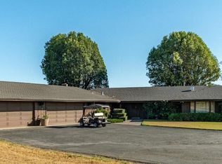 1187 Comstock Rd, Hollister, CA 95023