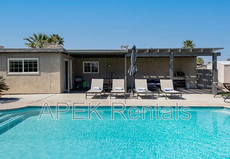 2415 E Finley Rd — Photo 69