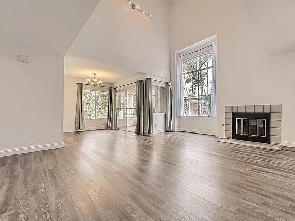 3rd image of 6241 Calle Mariselda