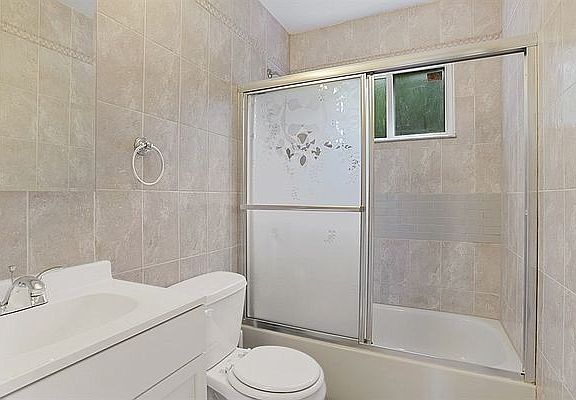 5th image of 1323 E 70th St #2