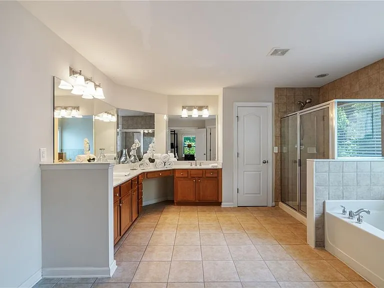 3845 Seaton Dr — Photo 25