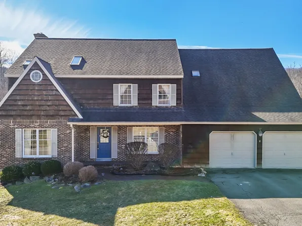 1332-1336 Cameron Ln, Vestal, NY 13850