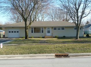 454 N Jefferson St, Cromwell, IN 46732