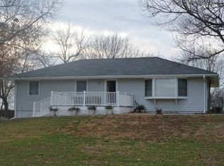 3743 NE Kincaid Rd, Topeka, KS 66617