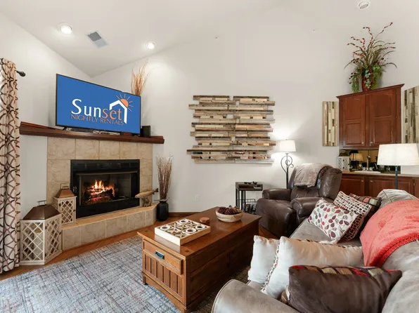 (undisclosed Address), Hollister, MO 65672