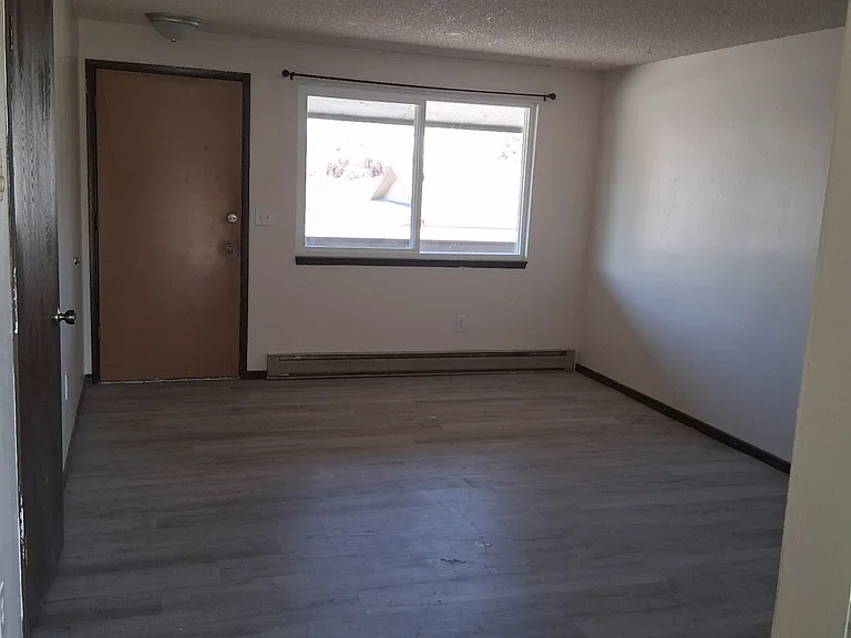 402 E King Ave #14 — Photo 5