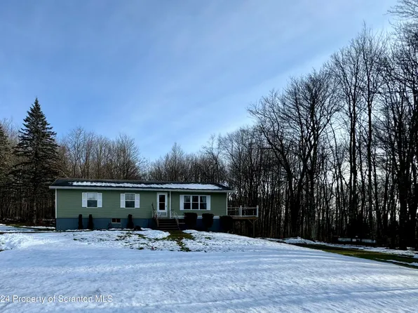 146 1st St, Forest City, PA 18421