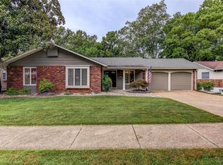 449 Maymont Dr, Ballwin, MO