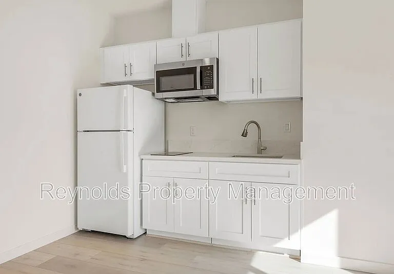 22332 Bonita Ct — Photo 3