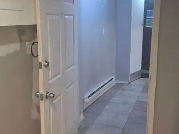 2nd image of 1324 Clay Ave #B