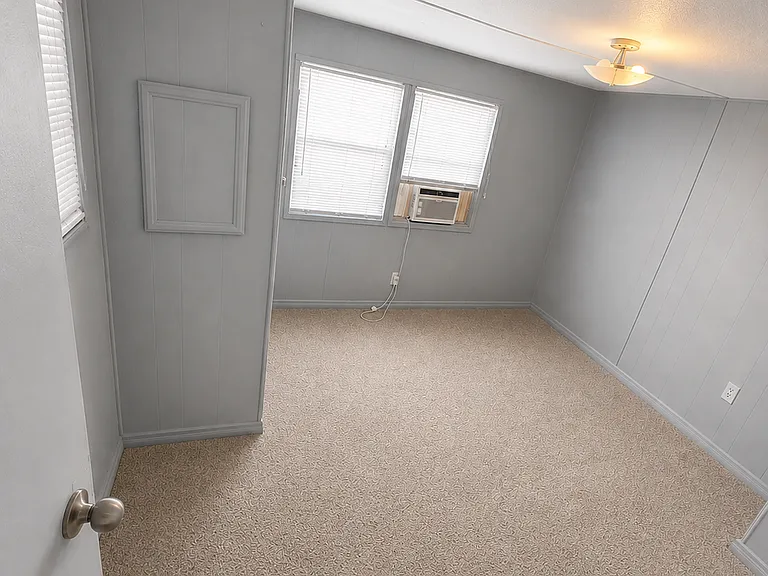24 Forest Dr — Photo 9