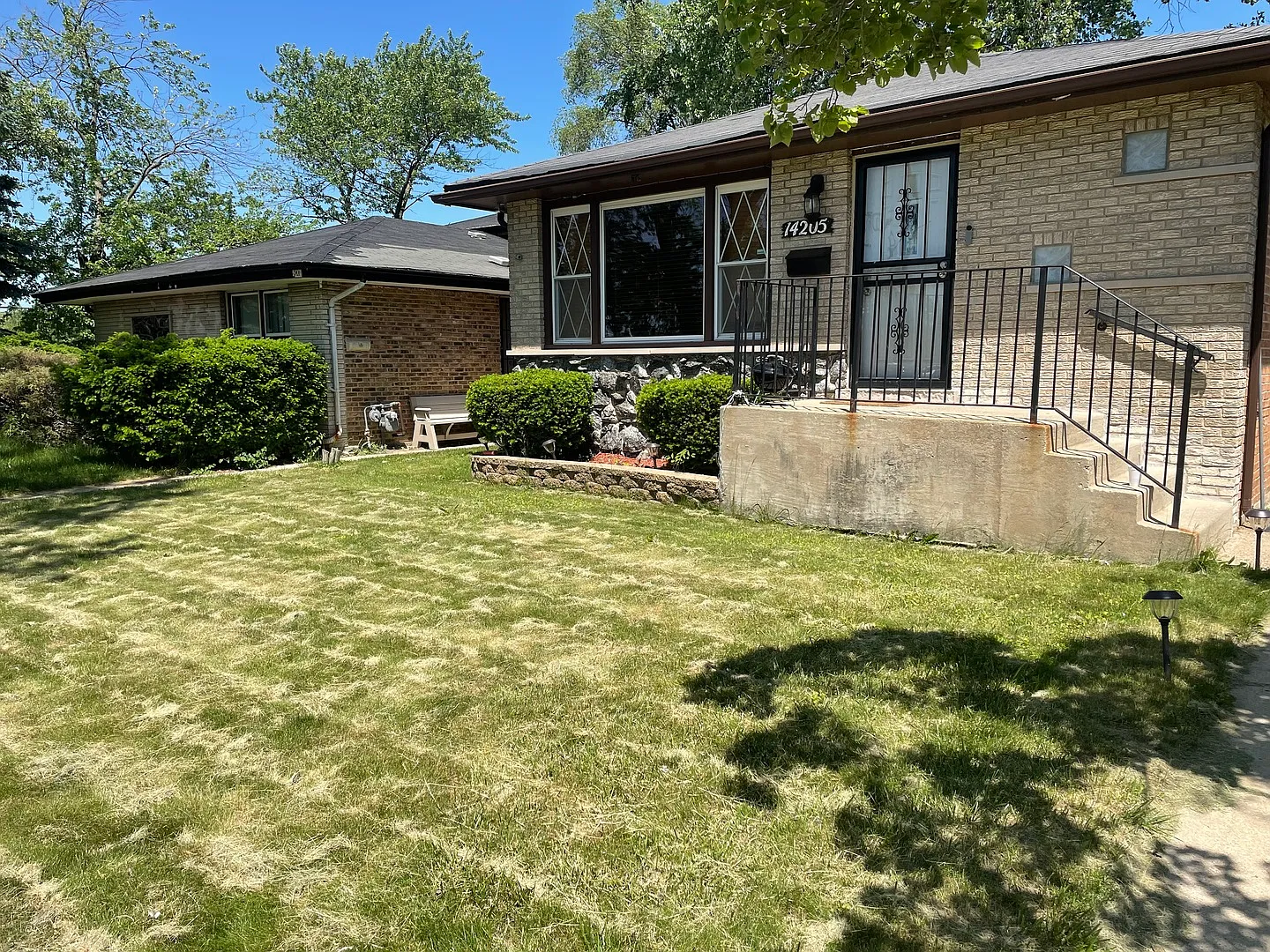 14205 Maryland Ave photo 1