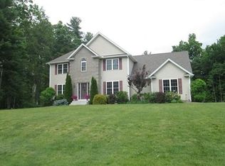 9 Katelyn Way, Southampton, MA 01073