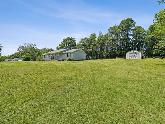 2nd image of 45 Roberts Ln