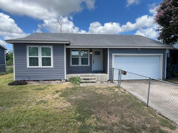 4937 Willowbrook Dr