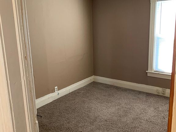 4th image of 153 Hope Ave #1