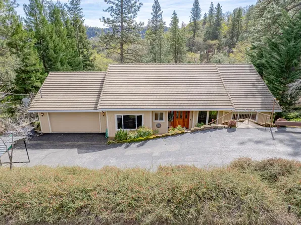 19038 Connie Dr, Grass Valley, CA 95949