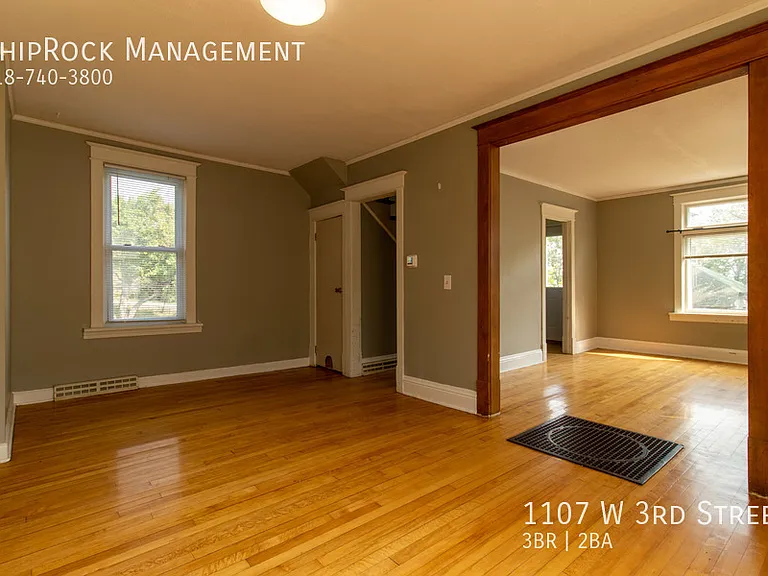1107 W 3rd St — Photo 7