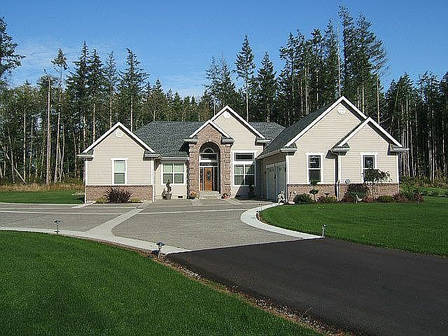2nd image of 545 Brindle Pl