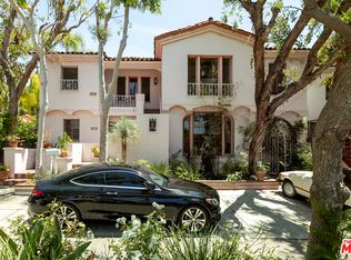 812 N Sweetzer Ave, Los Angeles, CA 90069