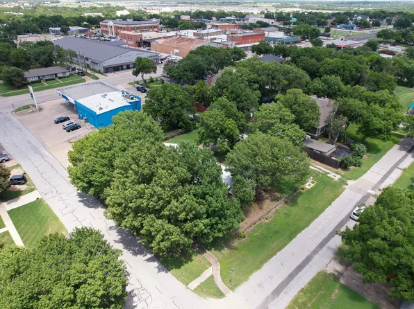 114 S 6th St, Midlothian, TX 76065