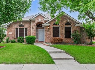 5600 Buckskin Dr, The Colony, TX 75056