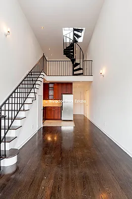 Rented by Mirador Real Estate | media 32