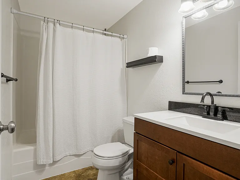 2560 Nautilus Ave NW — Photo 17