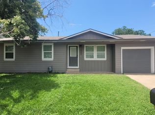 1003 Pecan St, Bonham, TX 75418