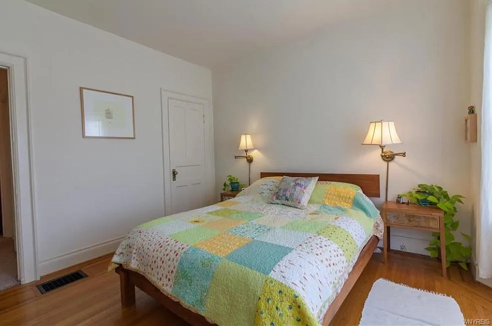 714 Auburn Avenue — Photo 2