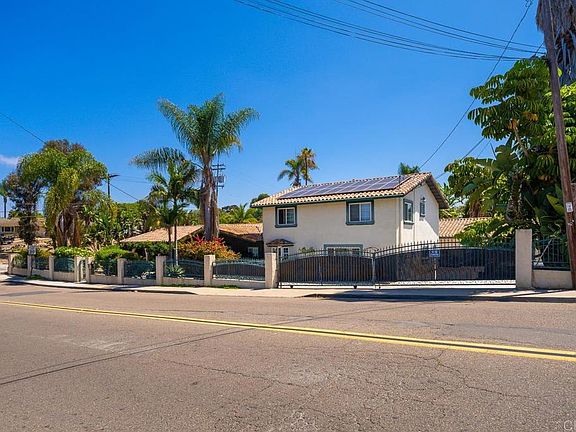 5th image of 487 Hilltop Dr