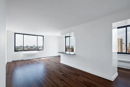 200 E 82nd St #21DE Photo 1