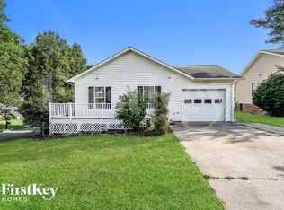 1800 Holly Crescent Ln, Winston Salem, NC 27127
