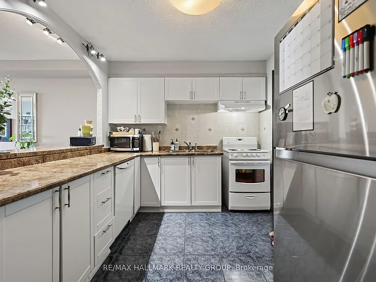 1380 Prince Of Wales Dr #703 — Photo 9