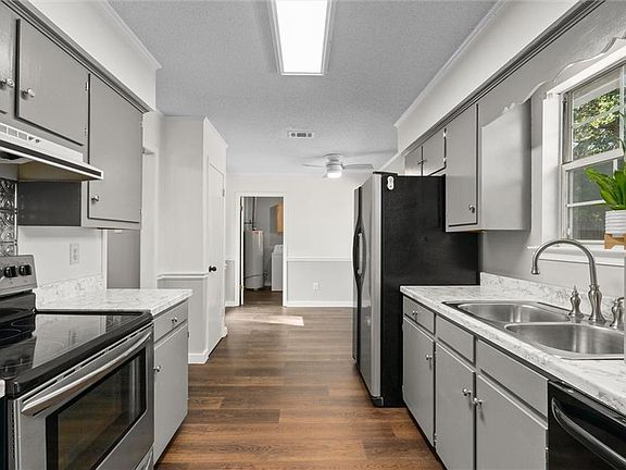2nd image of 9531 Hamilton Creek Drive