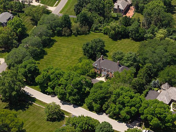 2nd image of 568 Plymouth Dr