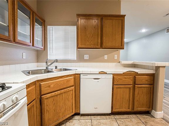5th image of 1405 S Nellis Blvd Unit 2101