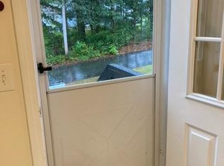 118 Heath St APT A, Tewksbury, MA 01876