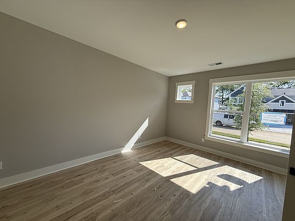 4th image of 1314 Linn Cove Ct Lot 75