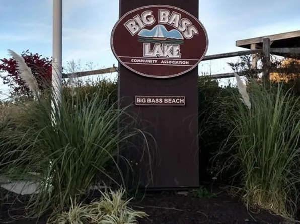 1031G Lyman Ln, Gouldsboro, PA 18424