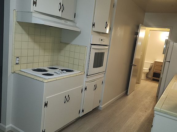 4th image of 3008 Van Sansul Ave #2